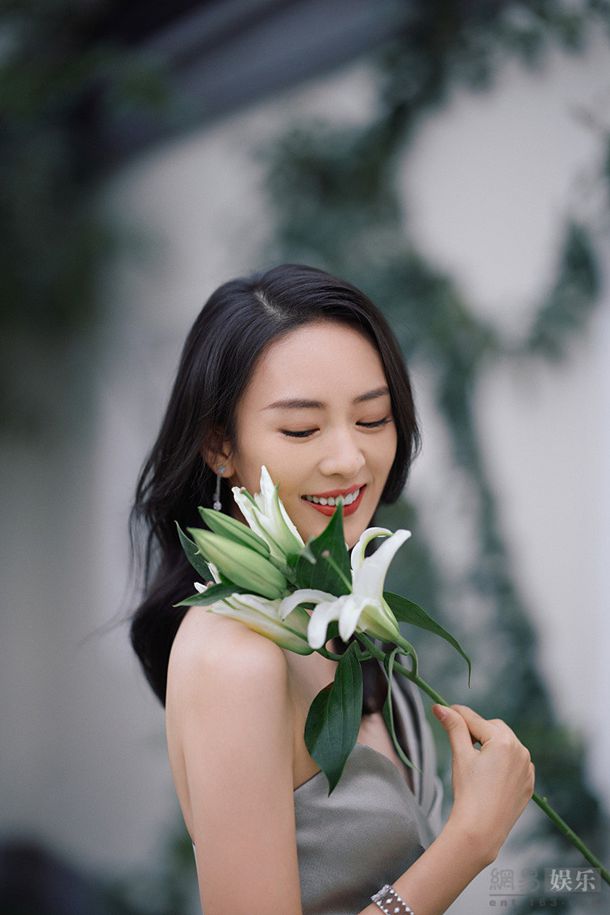 美女身體被寄生蟲(chóng)寄生漫畫(找一部是動(dòng)漫女孩被綁住一只大蟲(chóng)子爬進(jìn)了那里) 美女身體被寄生蟲(chóng)寄生漫畫(找一部是動(dòng)漫女孩被綁住一只大蟲(chóng)子爬進(jìn)了那里)